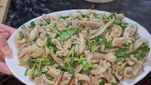 Món dạ dày xào rau răm hấp dẫn