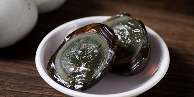 Trứng bắc thảo: Viên ngọc đen của sức khỏe