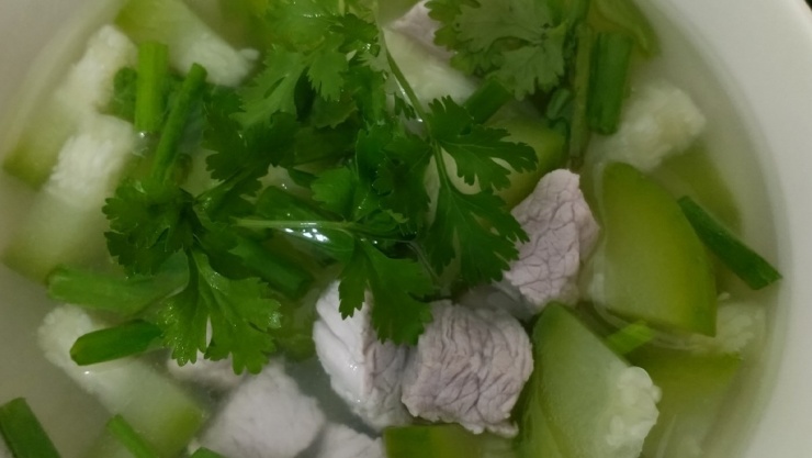 Canh bí đao nấu thịt heo