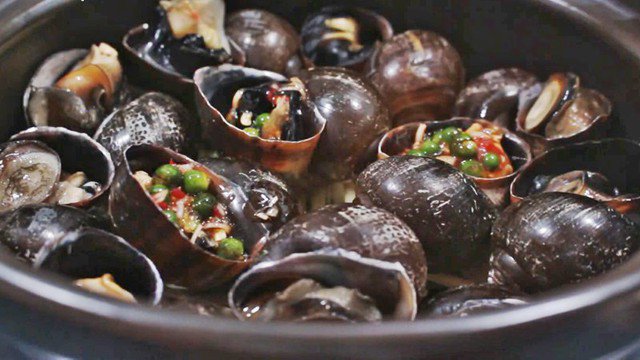 Ốc hấp tiêu xanh