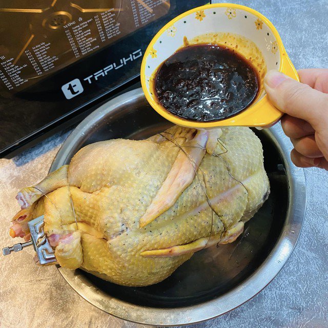 Vịt nướng mật ong không khó làm.