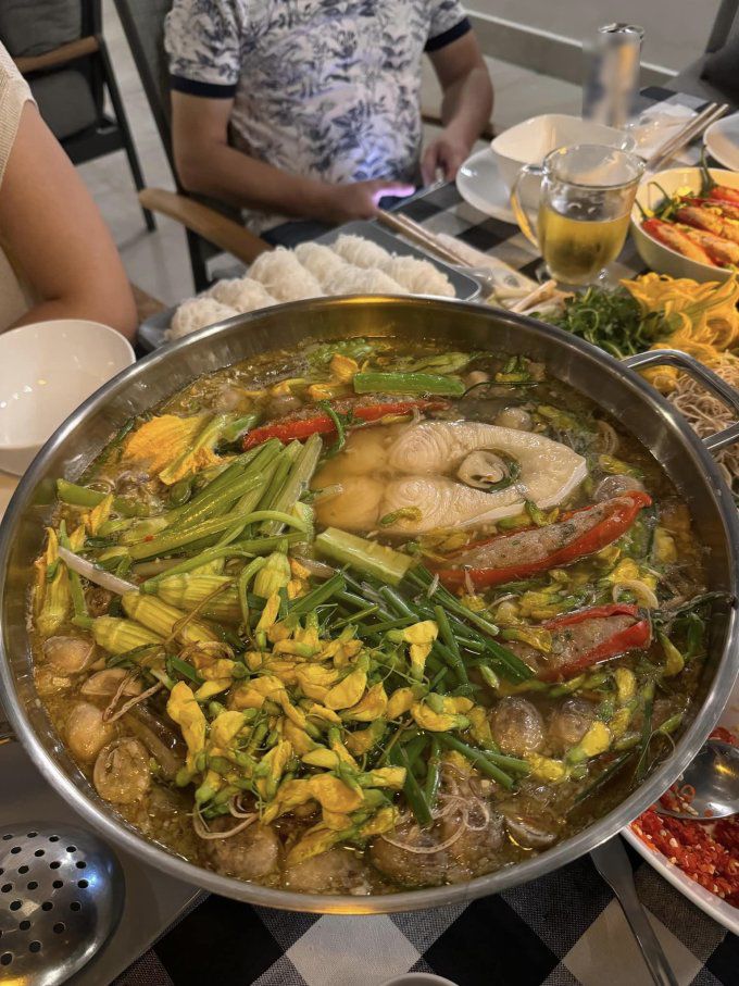 Nàng dâu triệu đô Tăng Thanh Hà khoe tài nấu món cao lầu đặc sản - 12