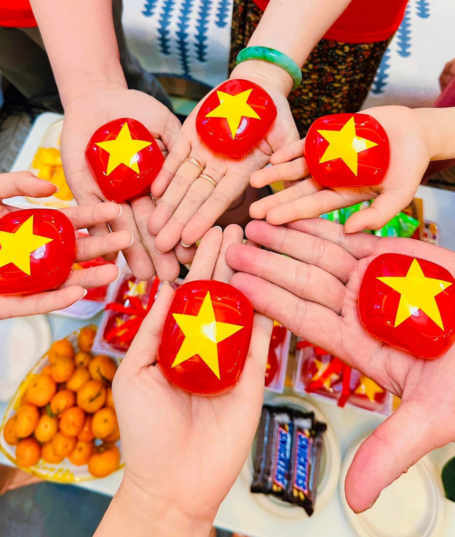 Bánh xu xê yêu nước hoàn thiện