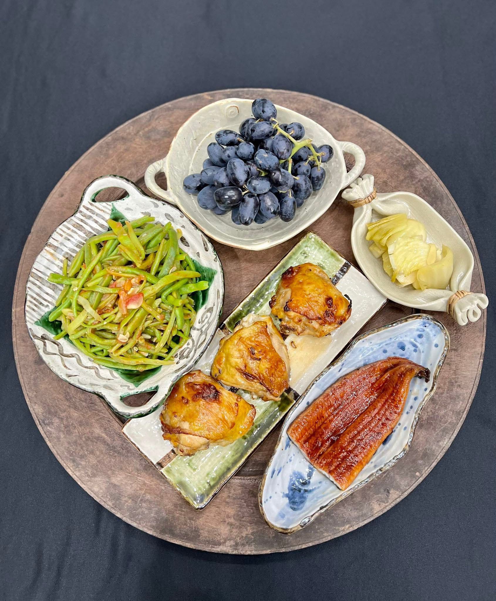 Đỗ xào - Lươn nướng - Gà nướng